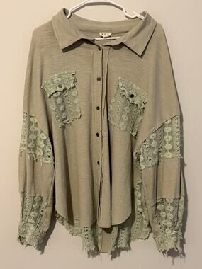POL Boho Long Sleeve Button Down Lace Top Size Small